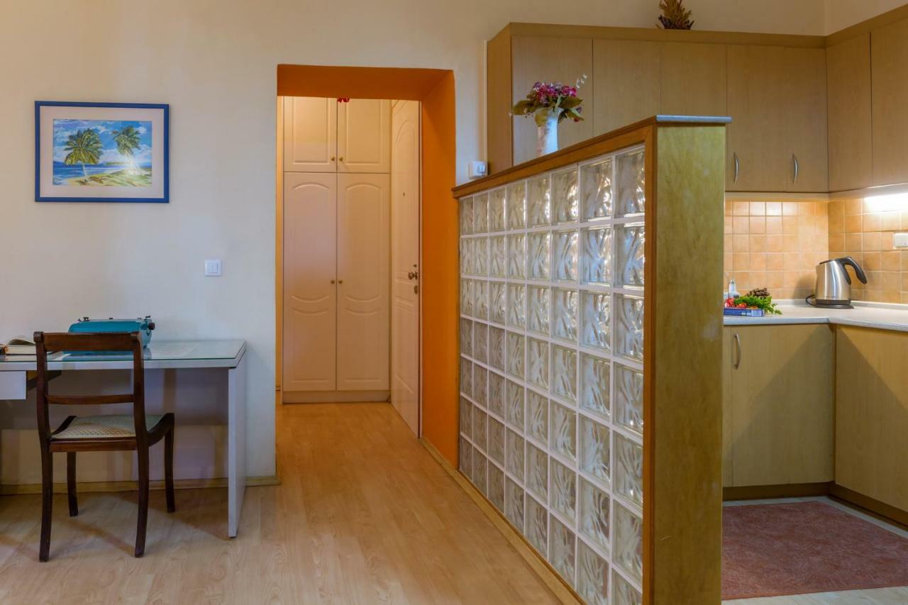 Heart Of The Old Town Apartment Corfu  Экстерьер фото