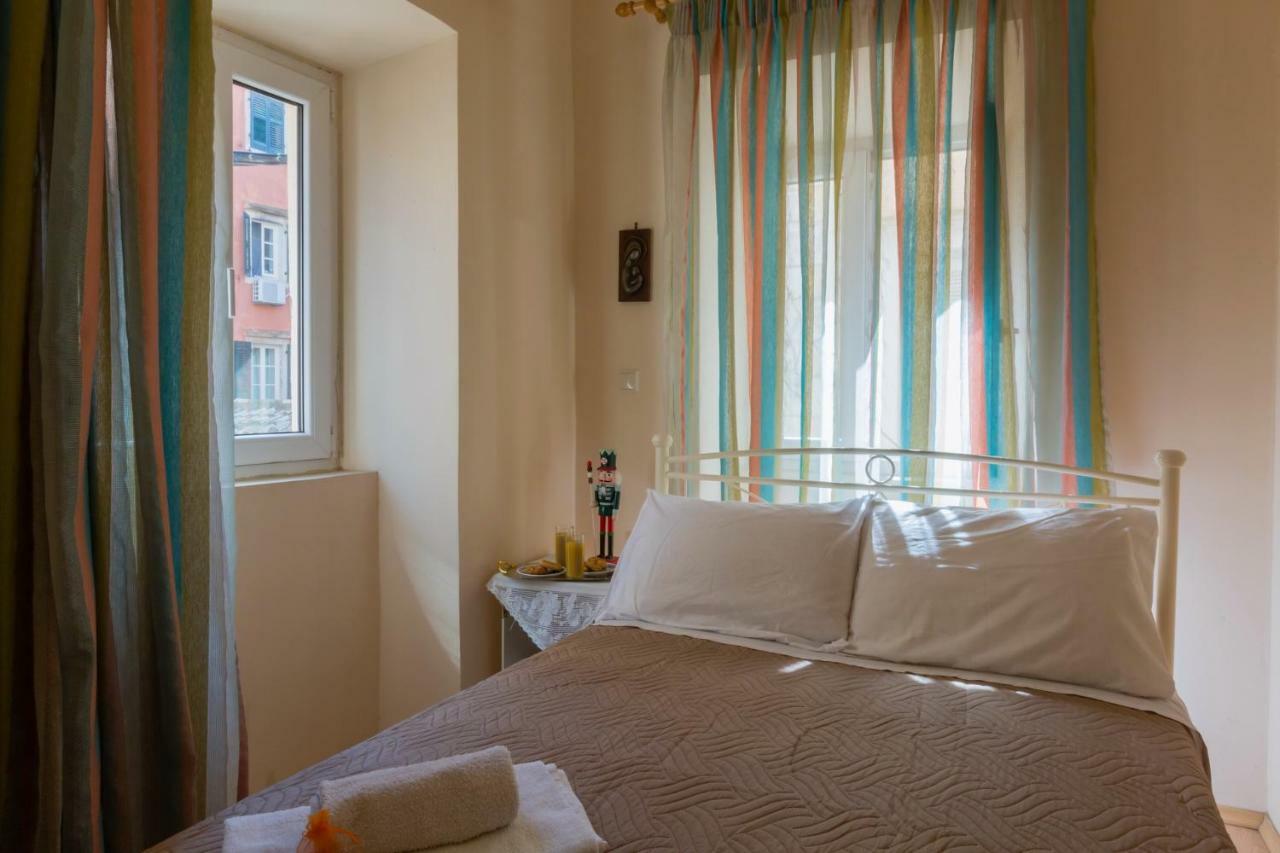 Heart Of The Old Town Apartment Corfu  Экстерьер фото