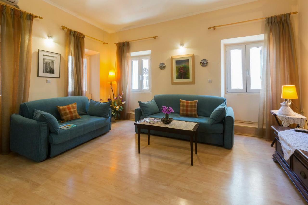 Heart Of The Old Town Apartment Corfu  Экстерьер фото